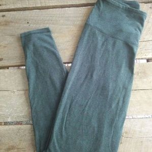 LULULEMON Heathered green Size 4